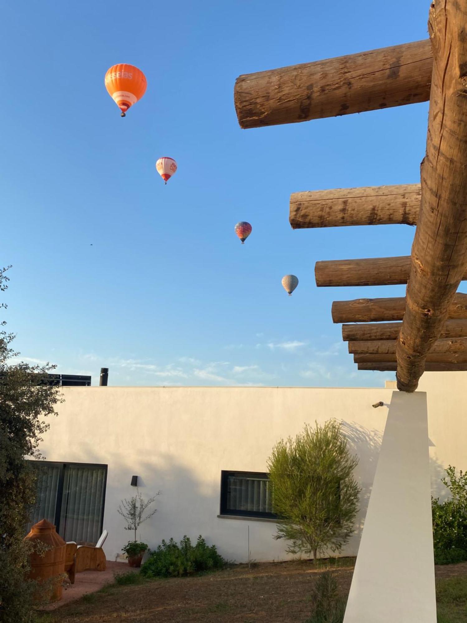 Montimerso Skyscape Countryhouse شنتي المظهر الخارجي الصورة